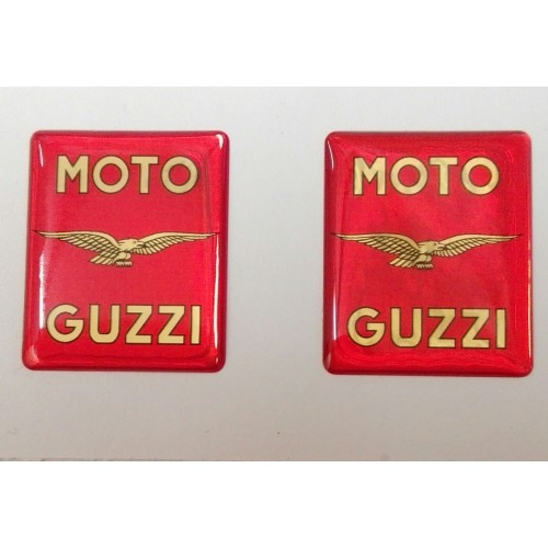 DECALCOMANIE - ADESIVI-Kit 2 Adesivi Resinati Rosso-Oro 30X25mm per Moto Guzzi Varie Applicazioni