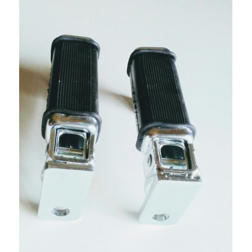 PEDANE-APPOGIAPIEDI-GOMMINI-Coppia Appoggiapiedi posteriori per Moto Guzzi V35 II III, 50 II III, 65 III SP e Modelli Custom