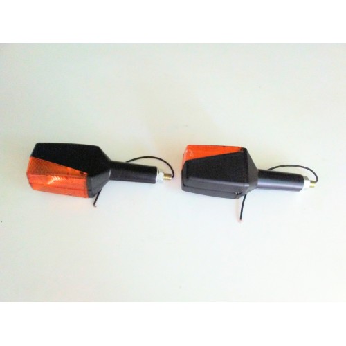 FRECCE-Freccia Posteriore DX o SX per Moto Guzzi 850 Le Mans III -1000 Le Mans -V65 Lario-V35 Imola II- V350 TT-NTX - 650 TT-...