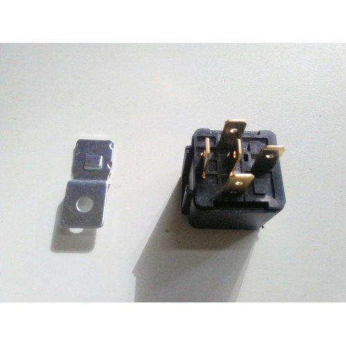 DISPOSITIVI ELETTRICI-Commutatori-Relè Avviamento e Trombe 5 Innesti per Moto Guzzi Nevada 350 -750 1° Serie 91-97